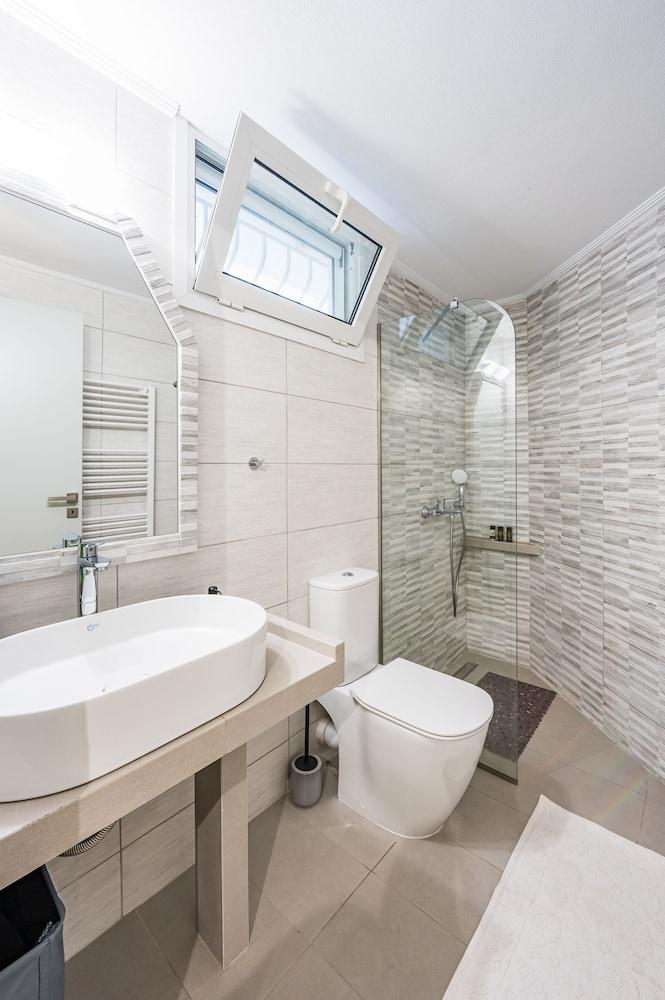 Glyfadas Luxury Design Apartments