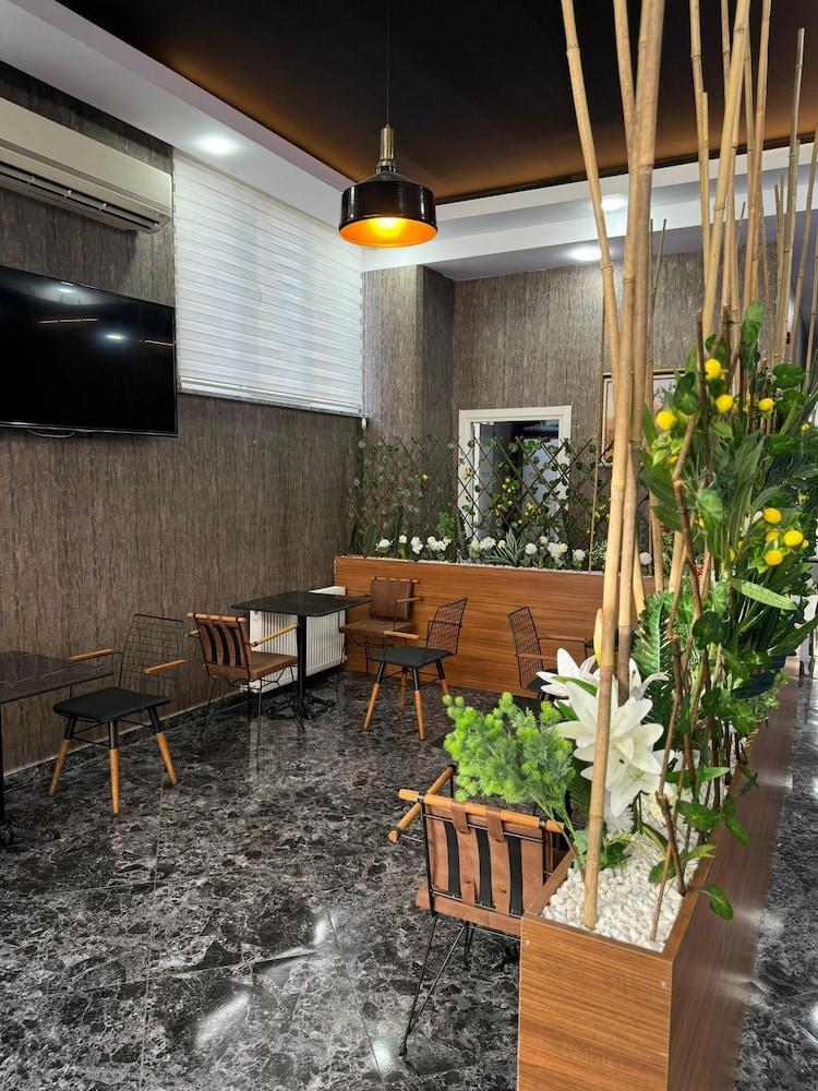 LION SUITE HOTEL KARTAL