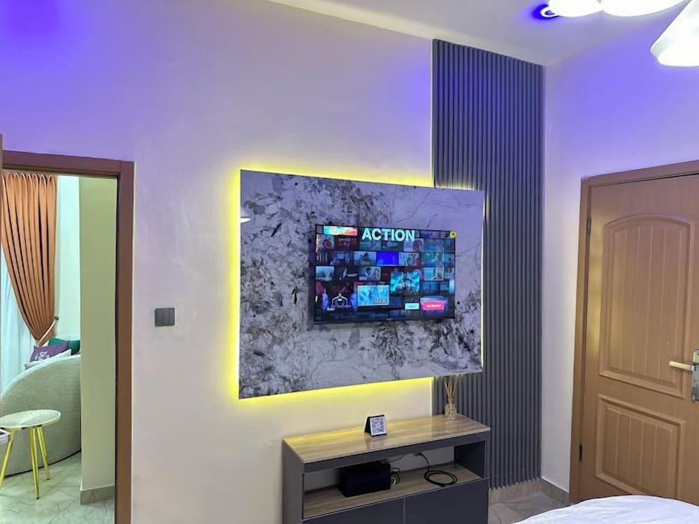 The Jericho Apartments