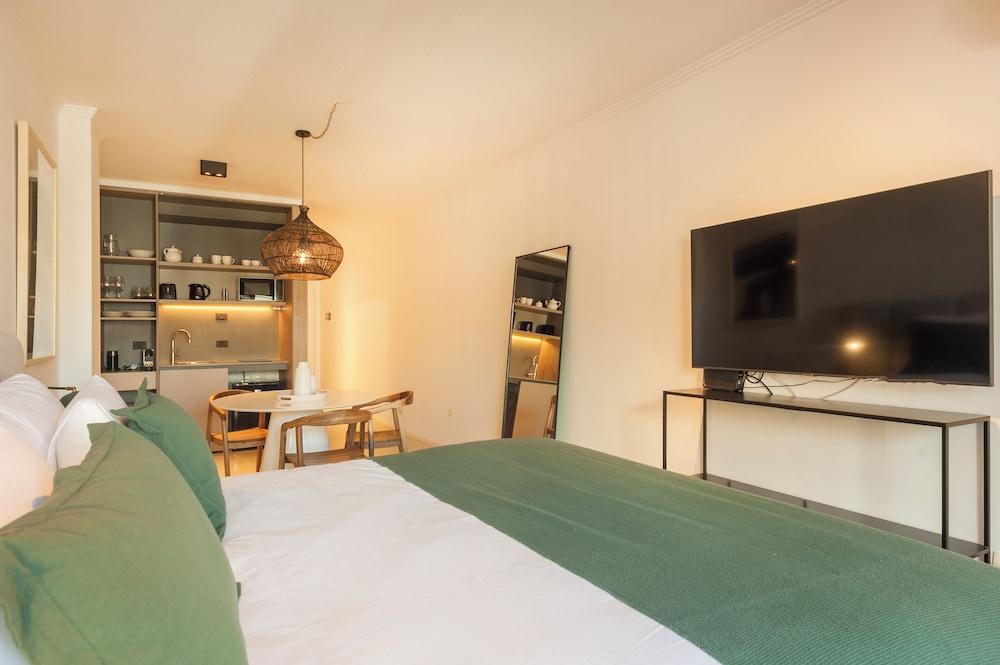 Incredible Studio Luxe Tower D902