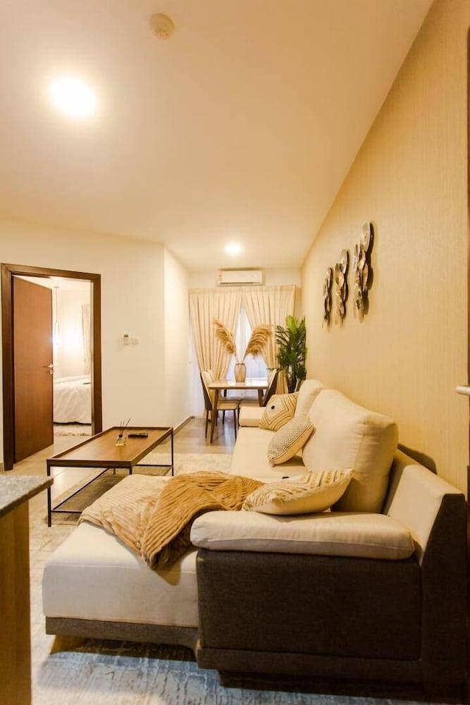 Accra Luxury Apartments at Oasis Park