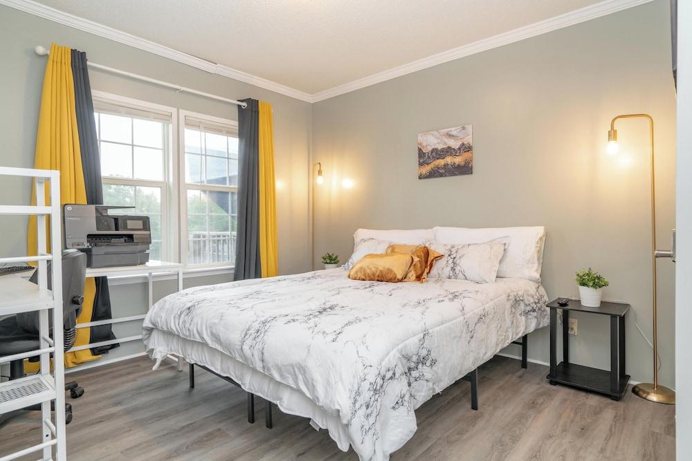 King Bed Pet Friendly BBQ Grill Peaceful