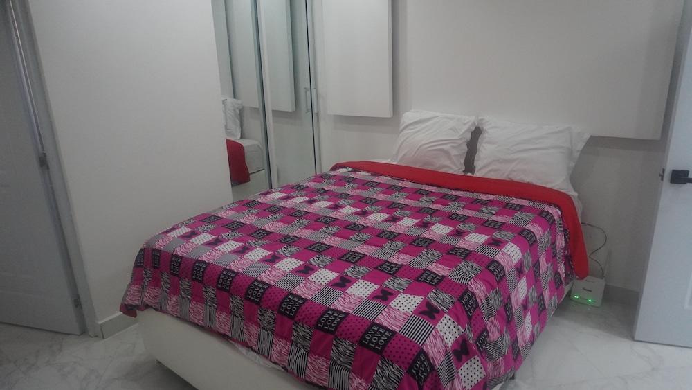 Aparta Hotel Ana Julia