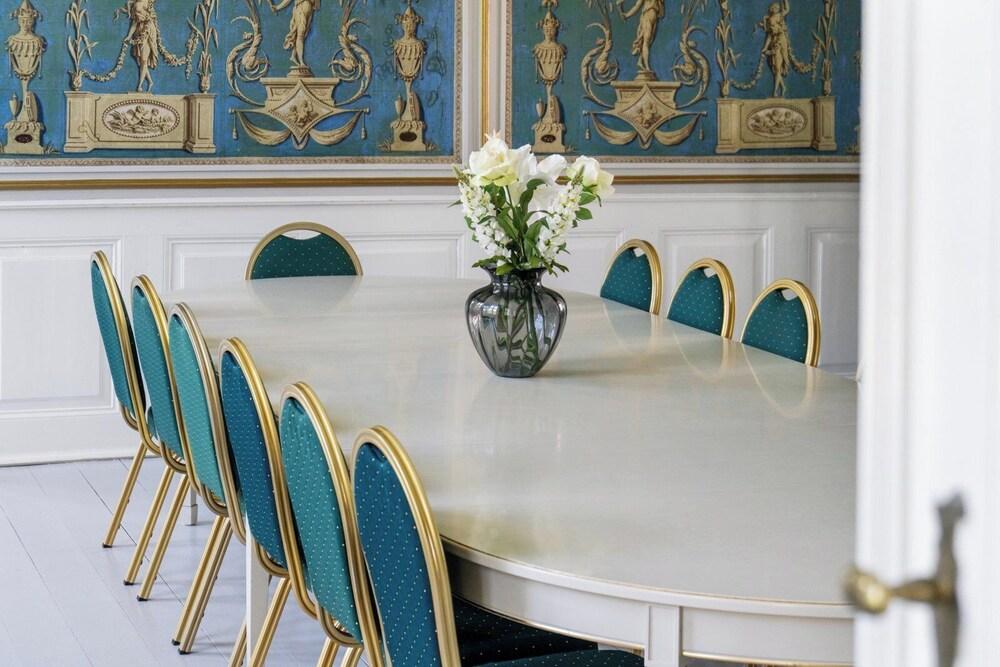 Hindemae Estate An Exclusive Experienc