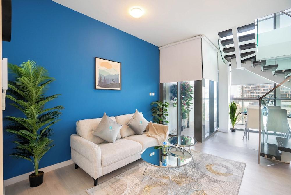 Bloomfields Iconic 2BR Duplex Apartment