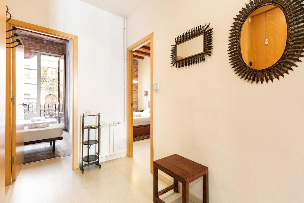 Moianes Apartment by Olala Homes