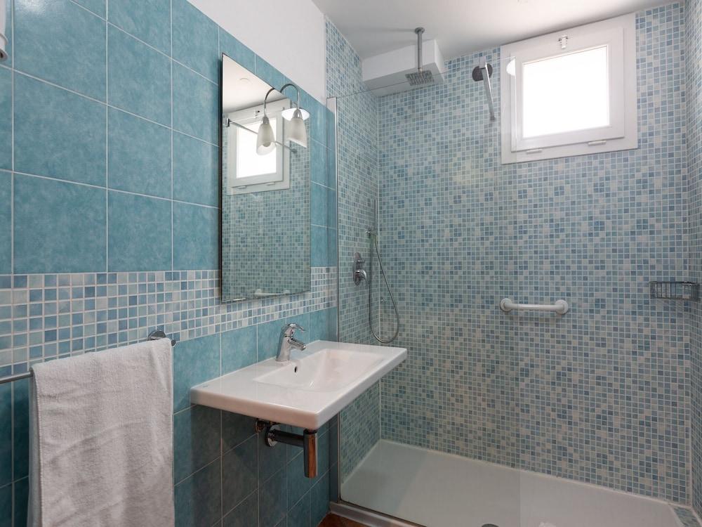 Residence Near the sea in Loano 4201