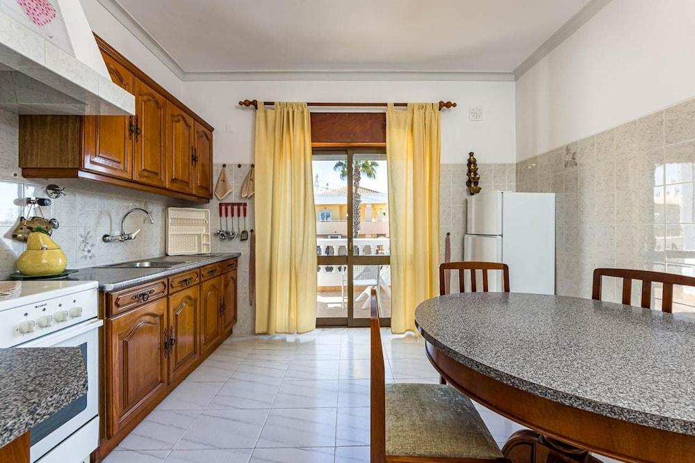 New Sunset Haven in Gale-2br With Big Terrace