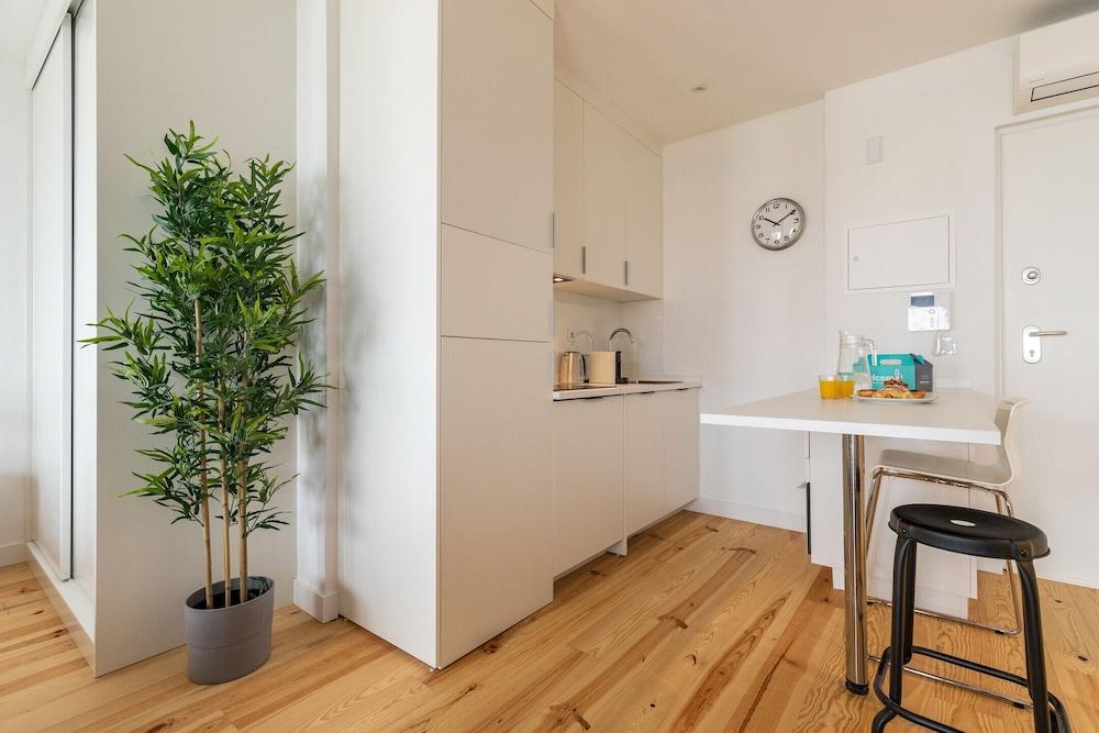 Belem Design 06 by Homing