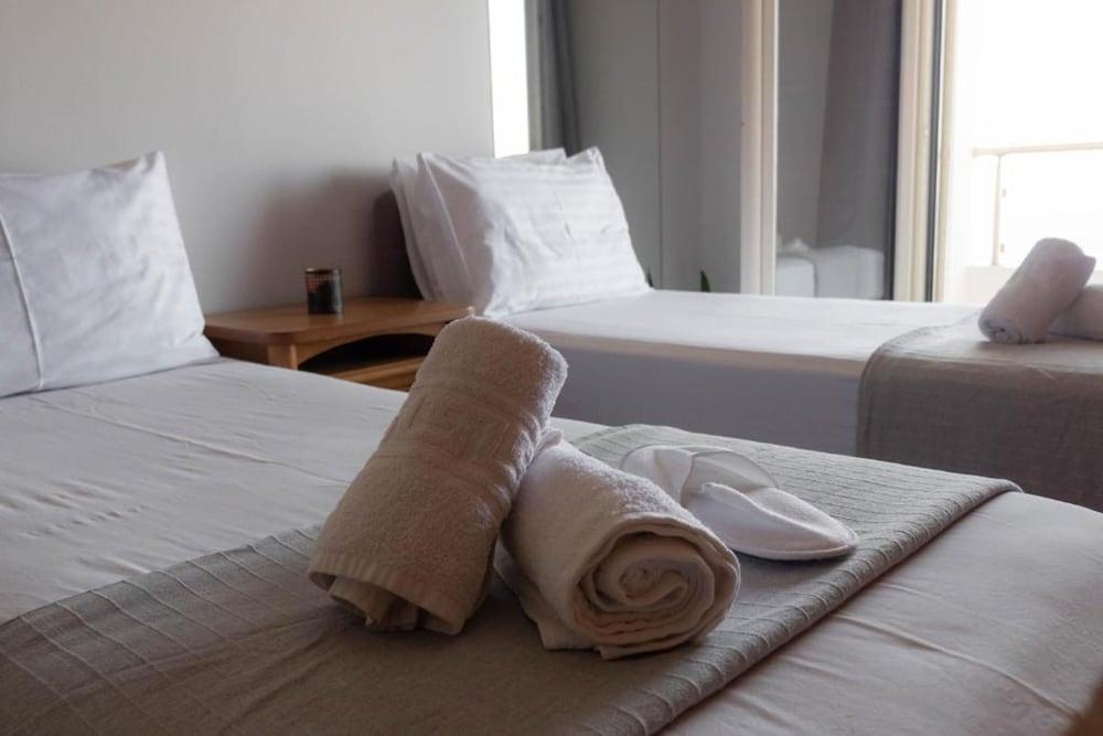 Gaia Signature With Private Pool