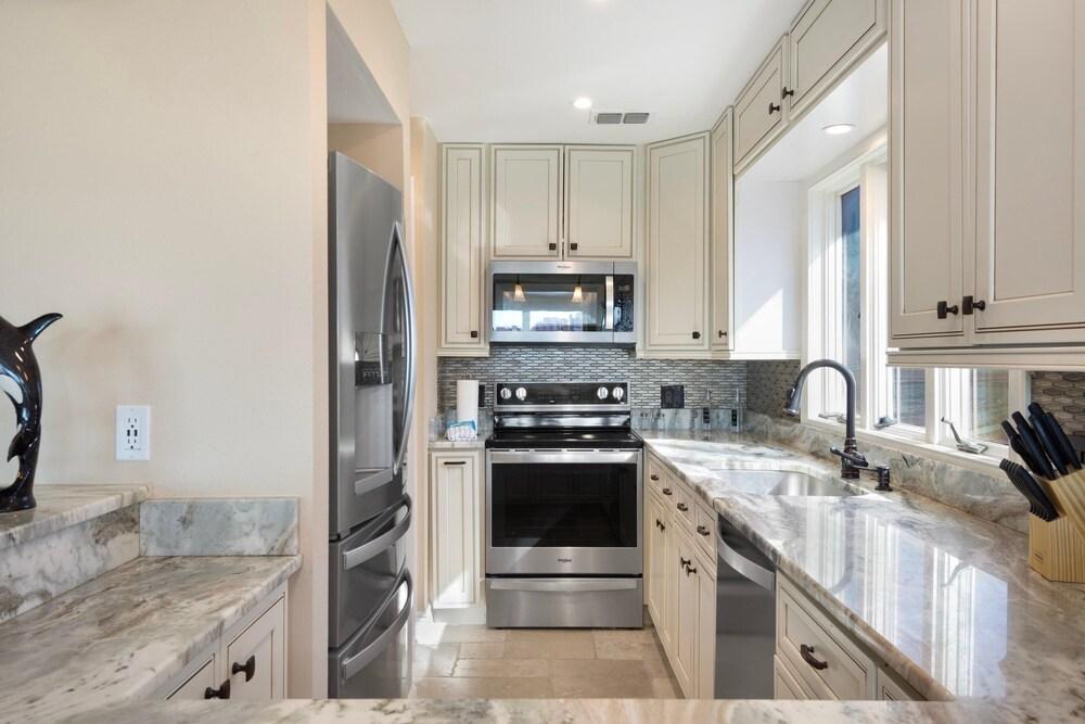 Bayview Sunset Getaway