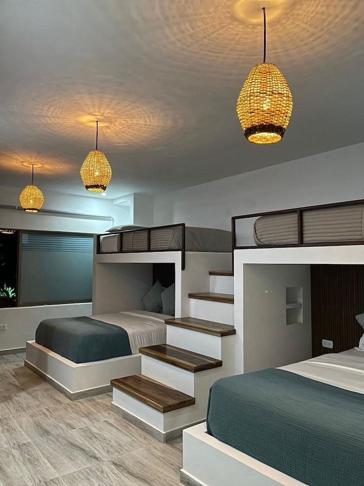 Rio celeste poshtel Tayrona