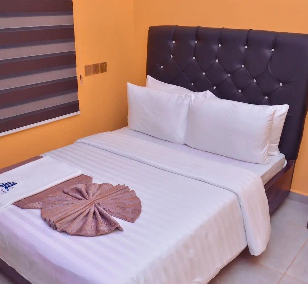 D.T Homes Luxury Apartment