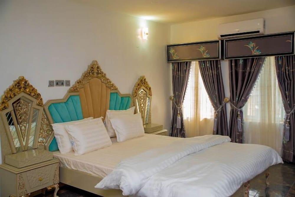 Zeedam Royal Apartment