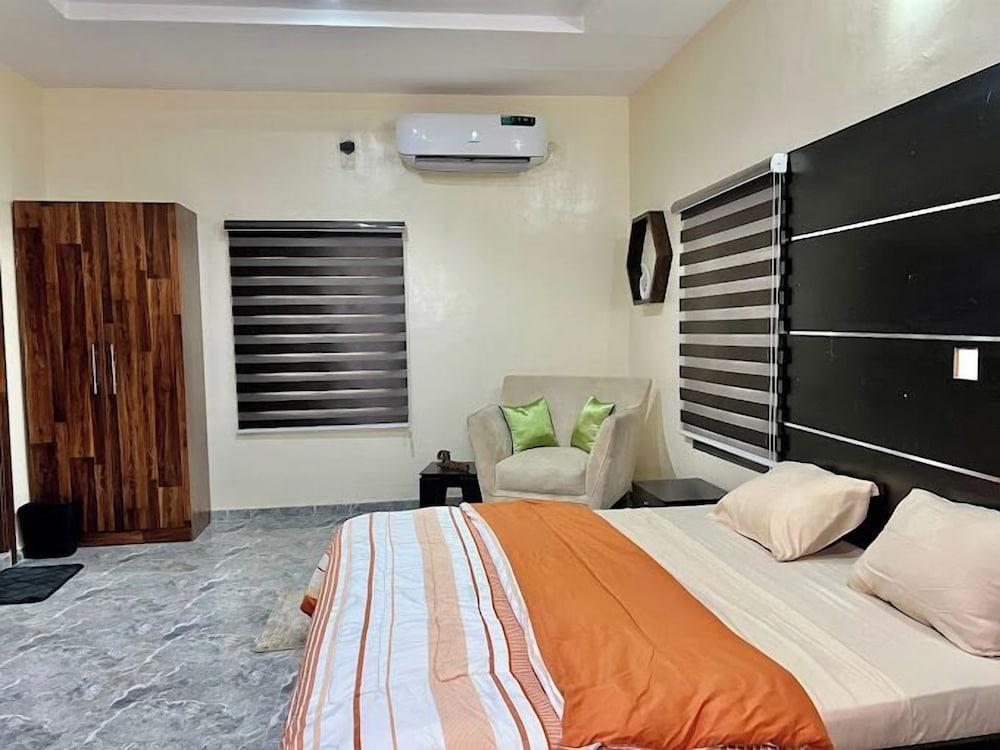 Wedgewood One Shortlet Apartment