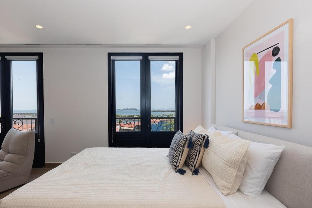 The Acapella Condo by Acomodo