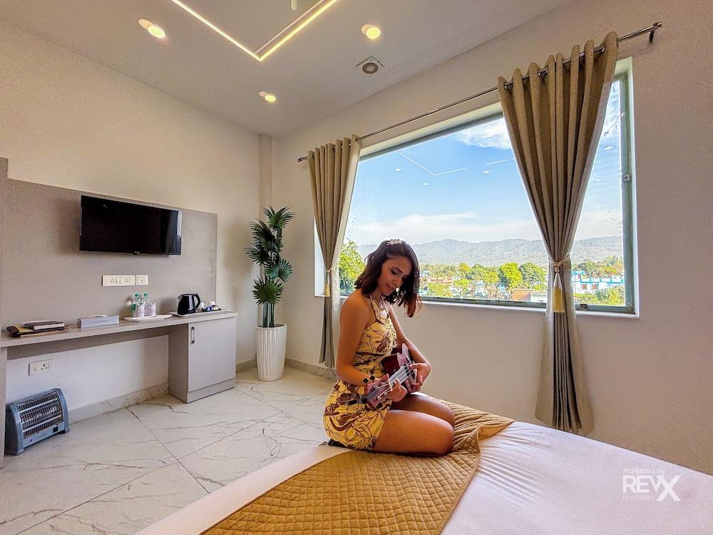 The Neeraj River Forest Resort