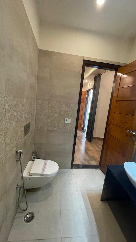 Crestmont Manral Resort Jim Corbett