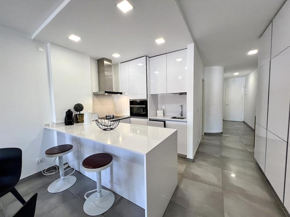 Albufeira Twins 3 With Pool by Homing