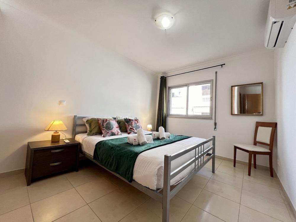 Monte Gordo Beach Ocean View 5 by Homing