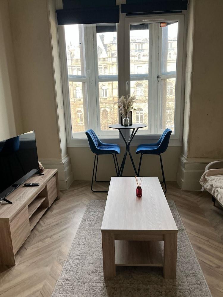 Leeds Luxury Apartment - City Centre Gem