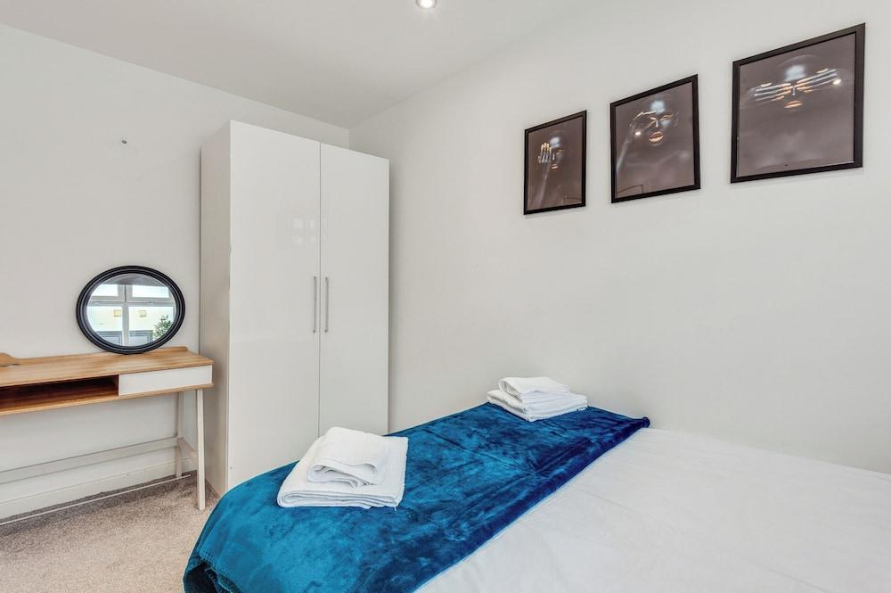 Central Liverpool Retreat