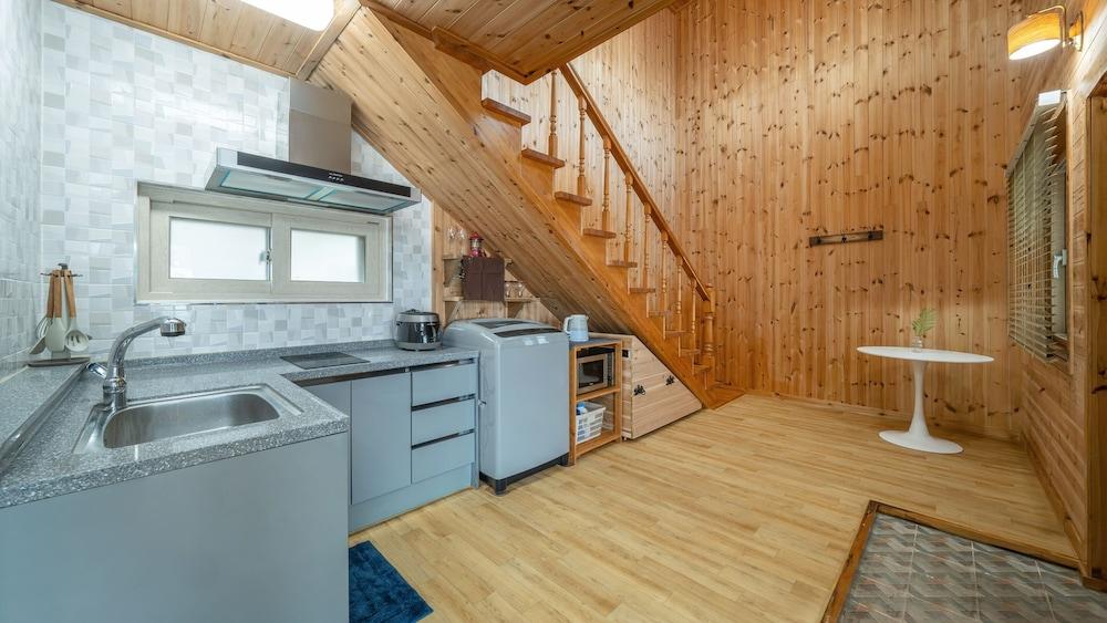 Taean Anmyeondo Soso Private Pension