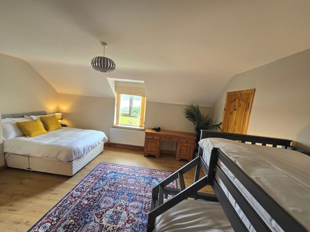 Benroe House - 5 Bedrooms