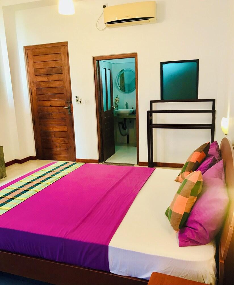 Aqua Marine Beach Hotel