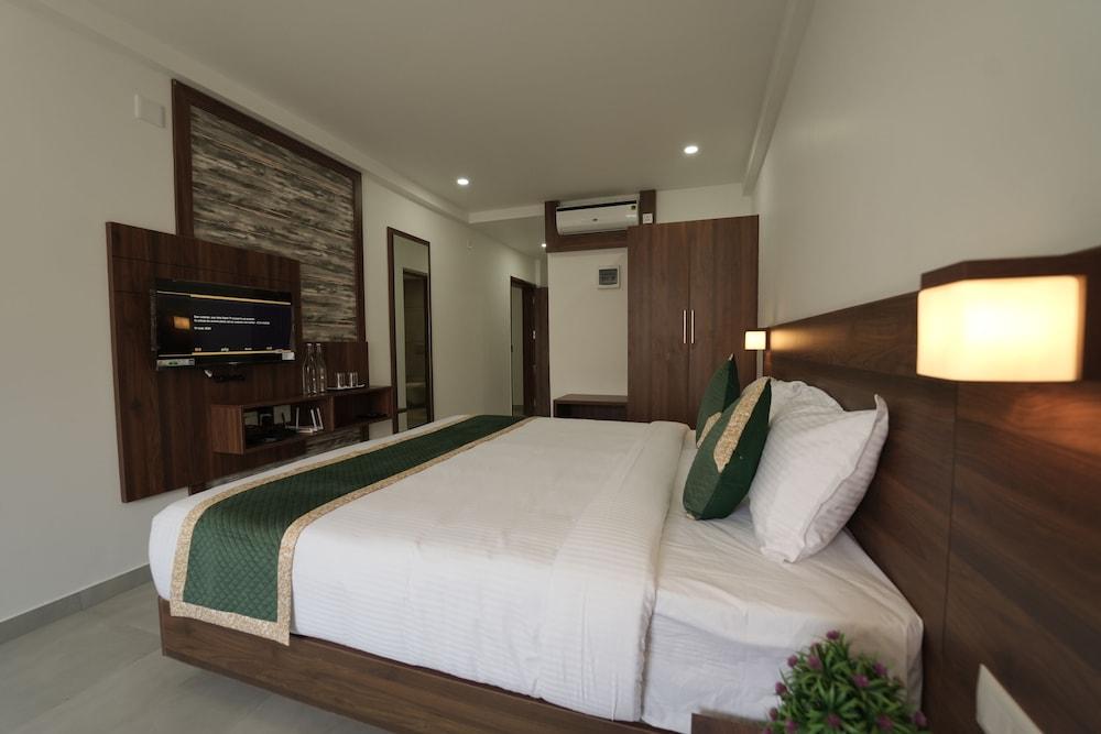 GEORJOYS HOTELS & RESORTS