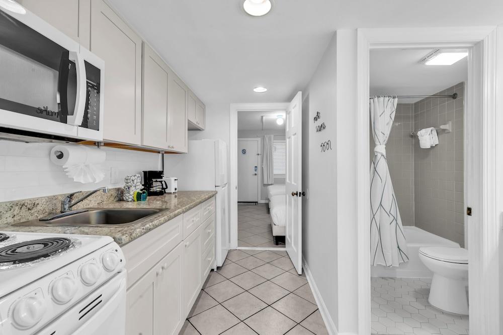 Bluewater Resort 720