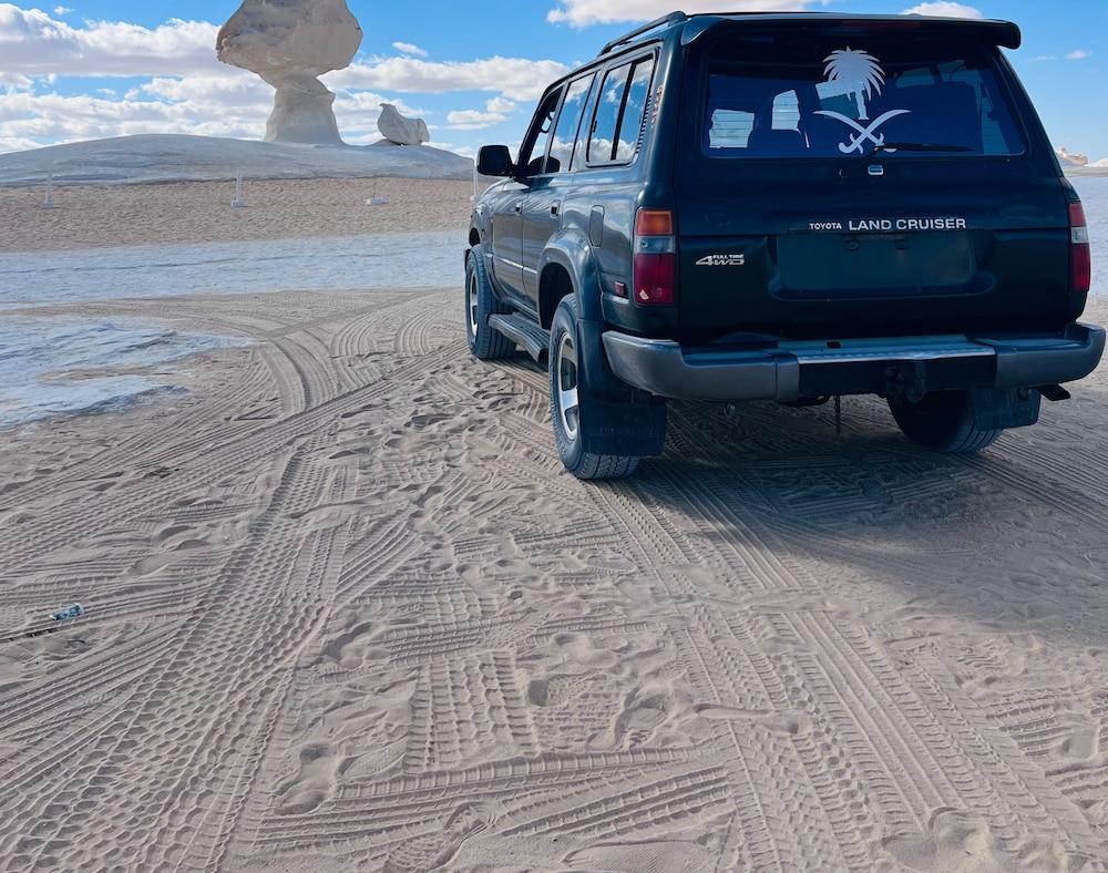 White Desert Camp Safari