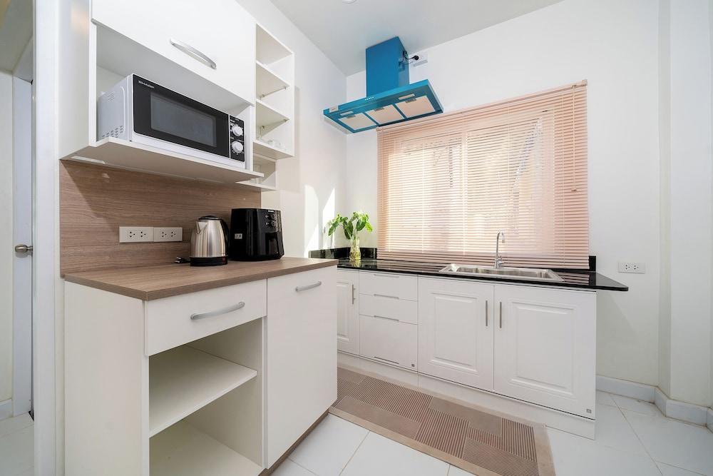 Beachfront 2BR Pool Villa DelMar Kamala