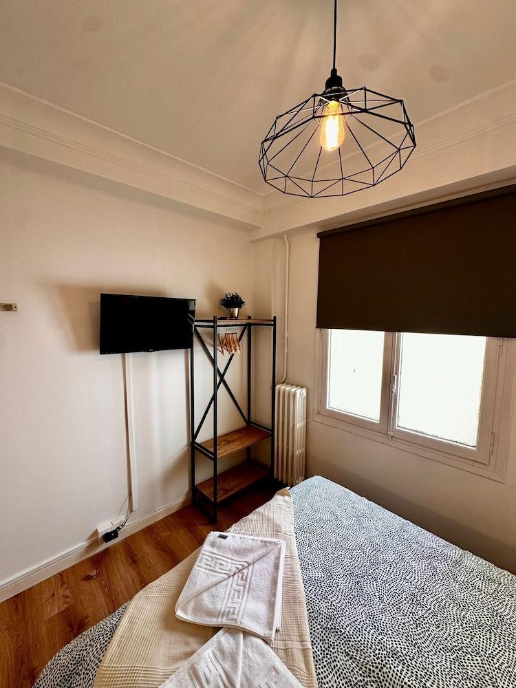 HOSTAL ATUAIREHOME BURGOS