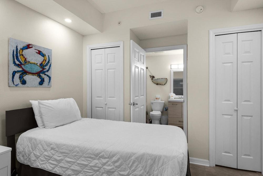 Summerwind Center 1204