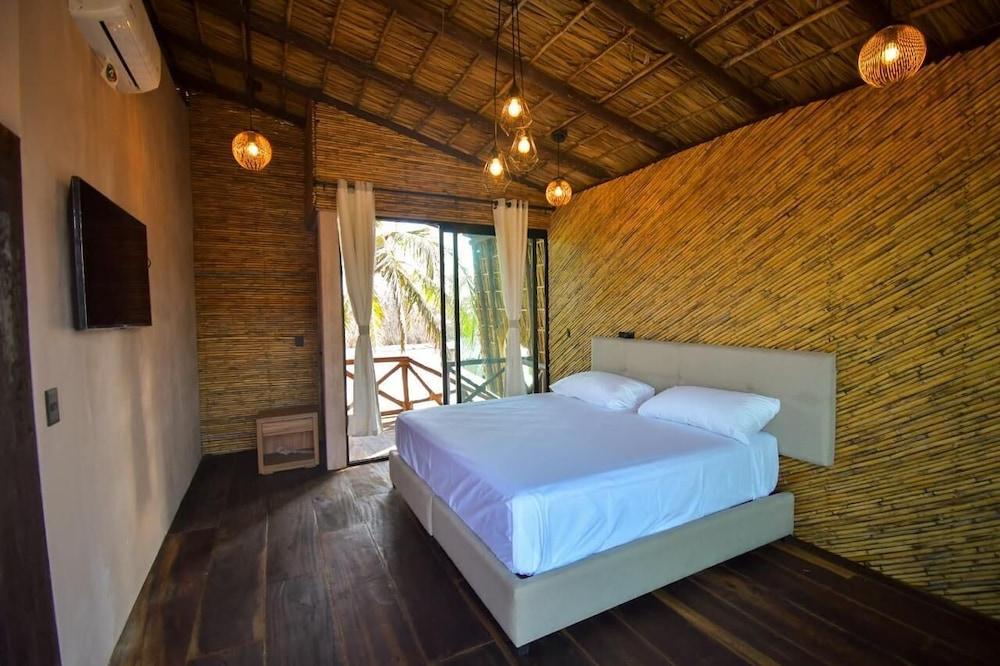 Norock Club and Beach