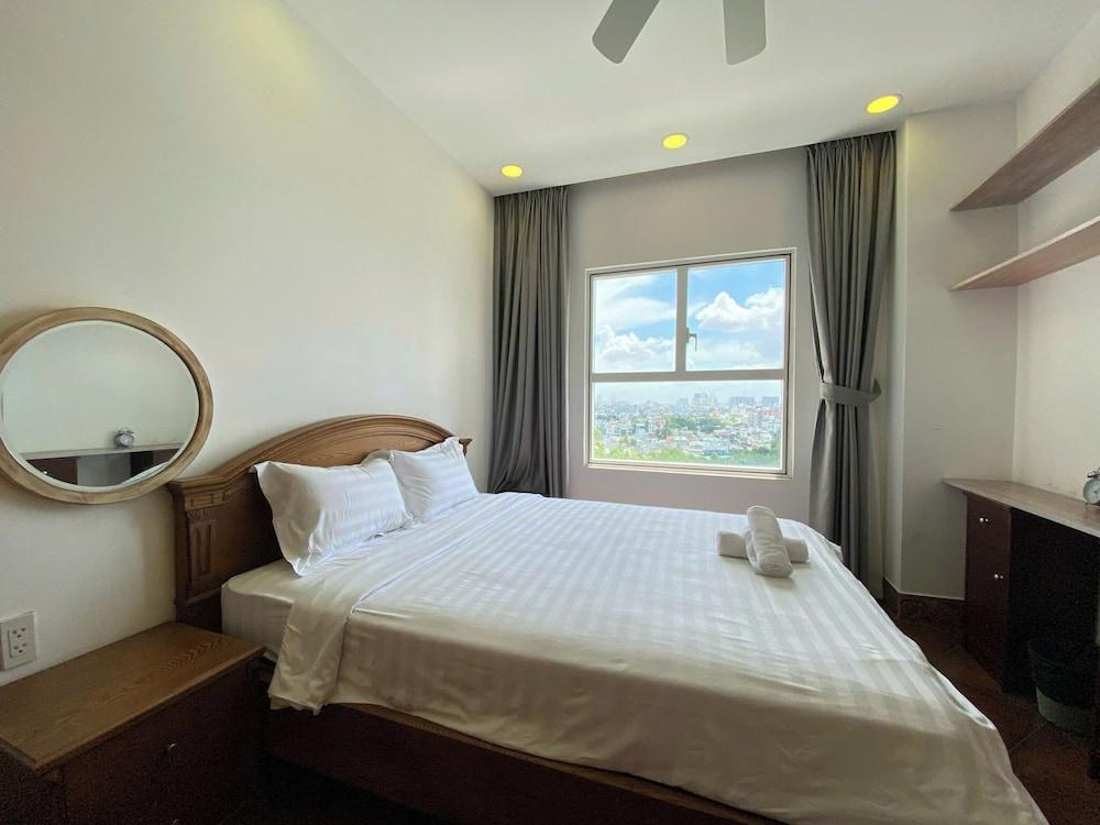 SUNRISE CITY VIEW Retreat