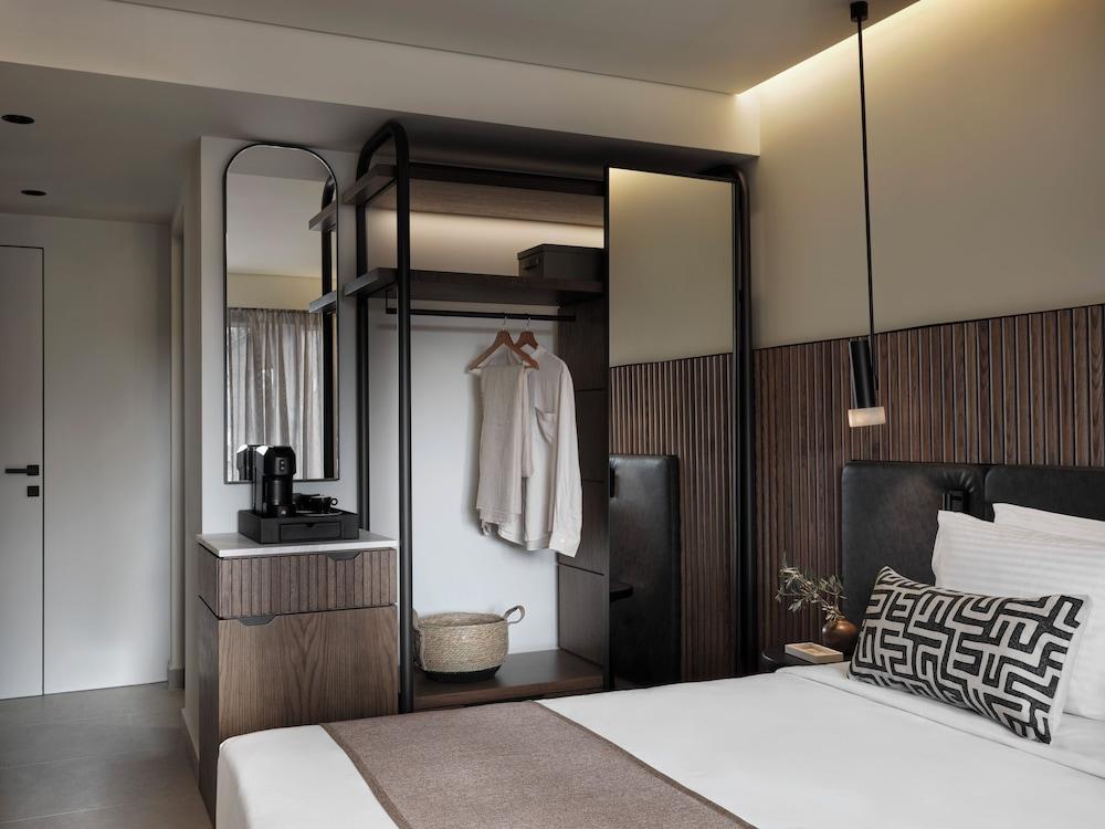 Rocca A Mare Heraklion - Handwritten Collection