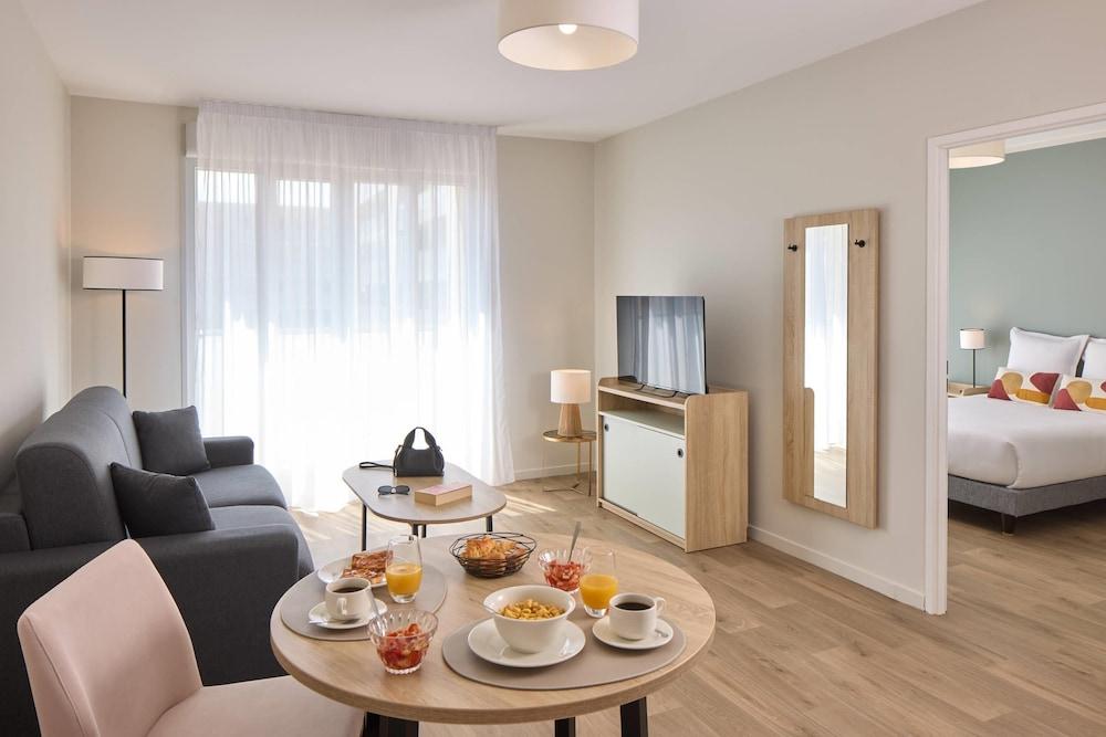 Quality Suites Reims - Saint-Thomas