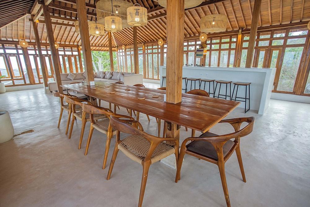 Sugih Villa Ceningan