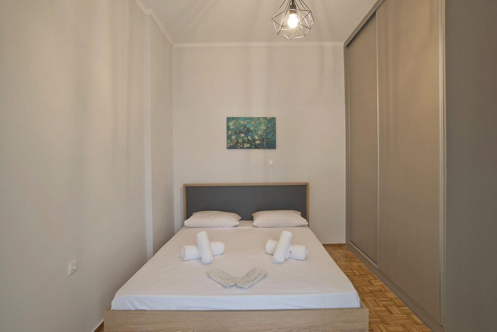 Just Home in Kalithea