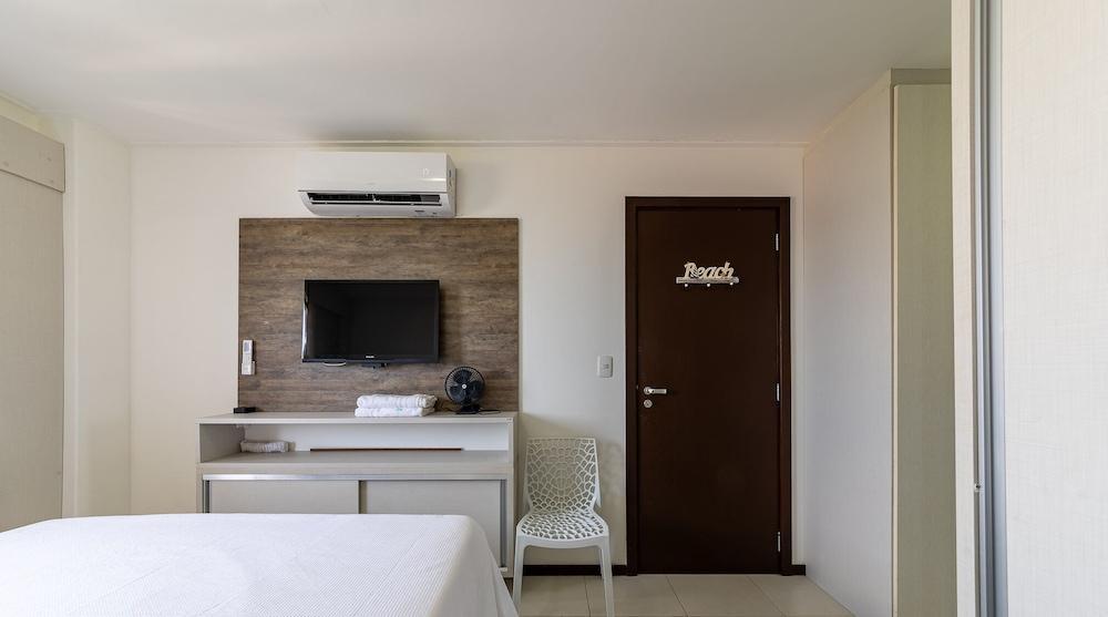 Apto Beira Mar com Vista e Pé na Areia