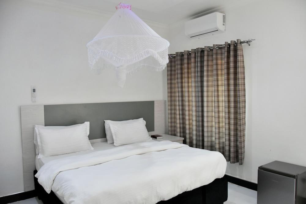 Alexandrina's Corner Bed and Breakfast