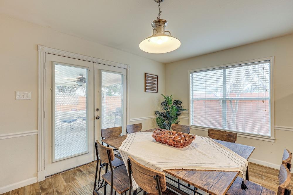 14 Mi to Dtwn San Antonio: Home w/ Pool & Yard