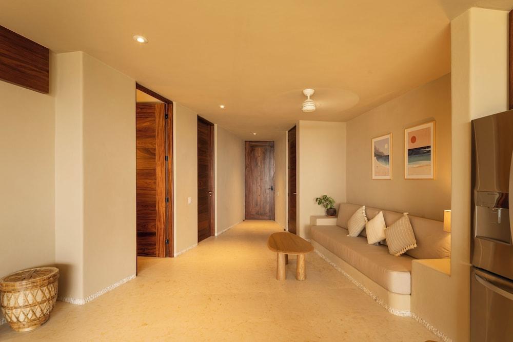 Beachfront Condo Los Panchos 101