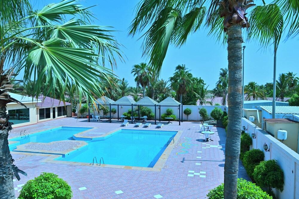 Al Meem M&M Compound