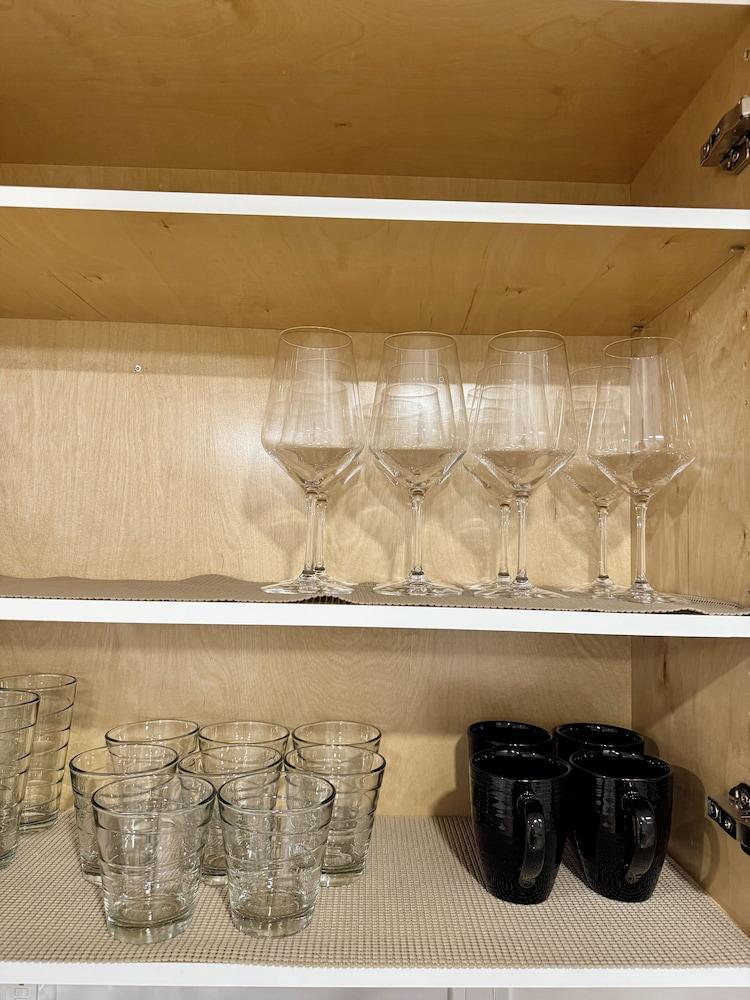 Levida Living - Cozy 2 Bedroom Suite at the Heart of Langley