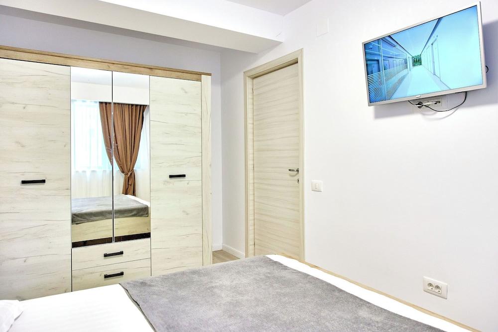 Laguna Wave 3 Apartment