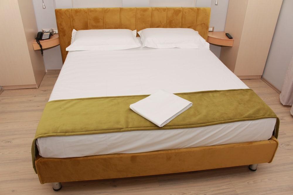 Theranda Boutique Hotel