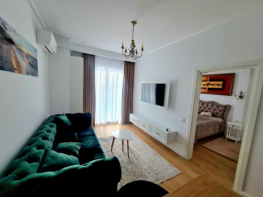 Sole 8 Apartment Wave 5